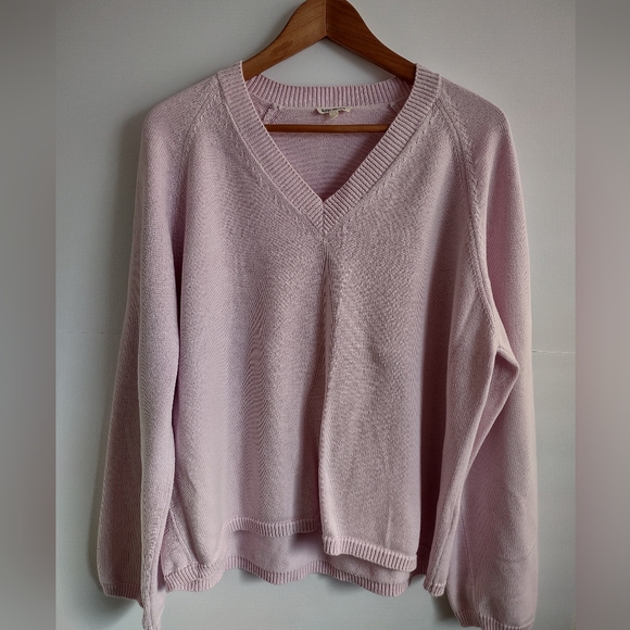 DJerf Avenue V-neck Sweater Lilac Organic Cotton Sweater - Picture 3 of 8